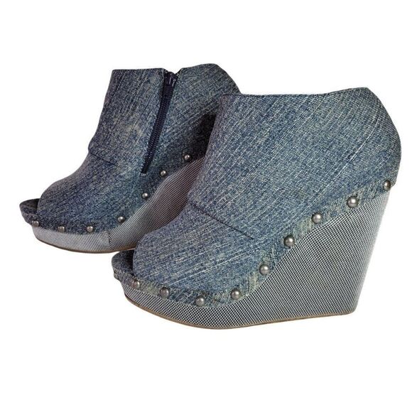 Vintage Calvin Klein Noreen Platform Wedges (Size 7.5) - Picture 3 of 13